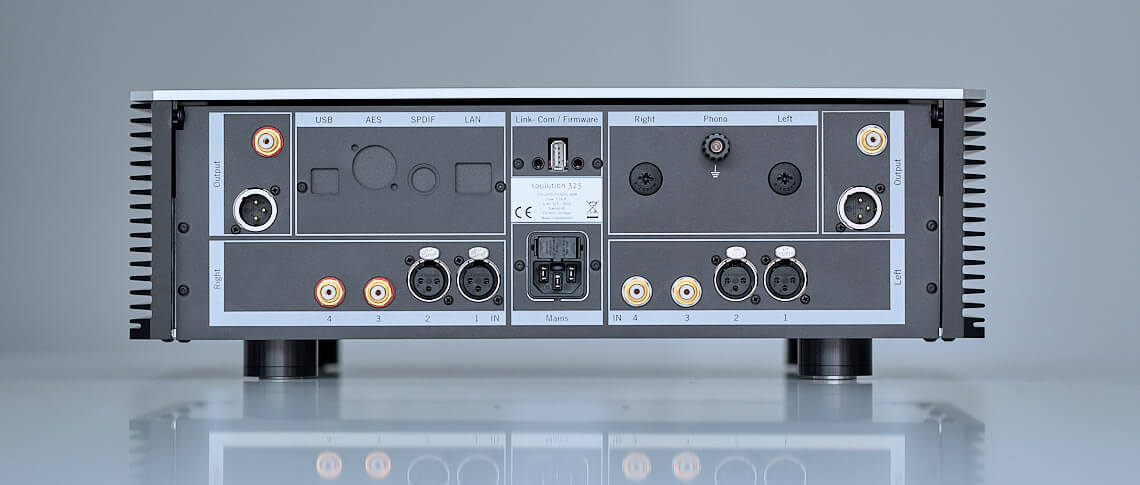 Soulution 325 Preamplifier