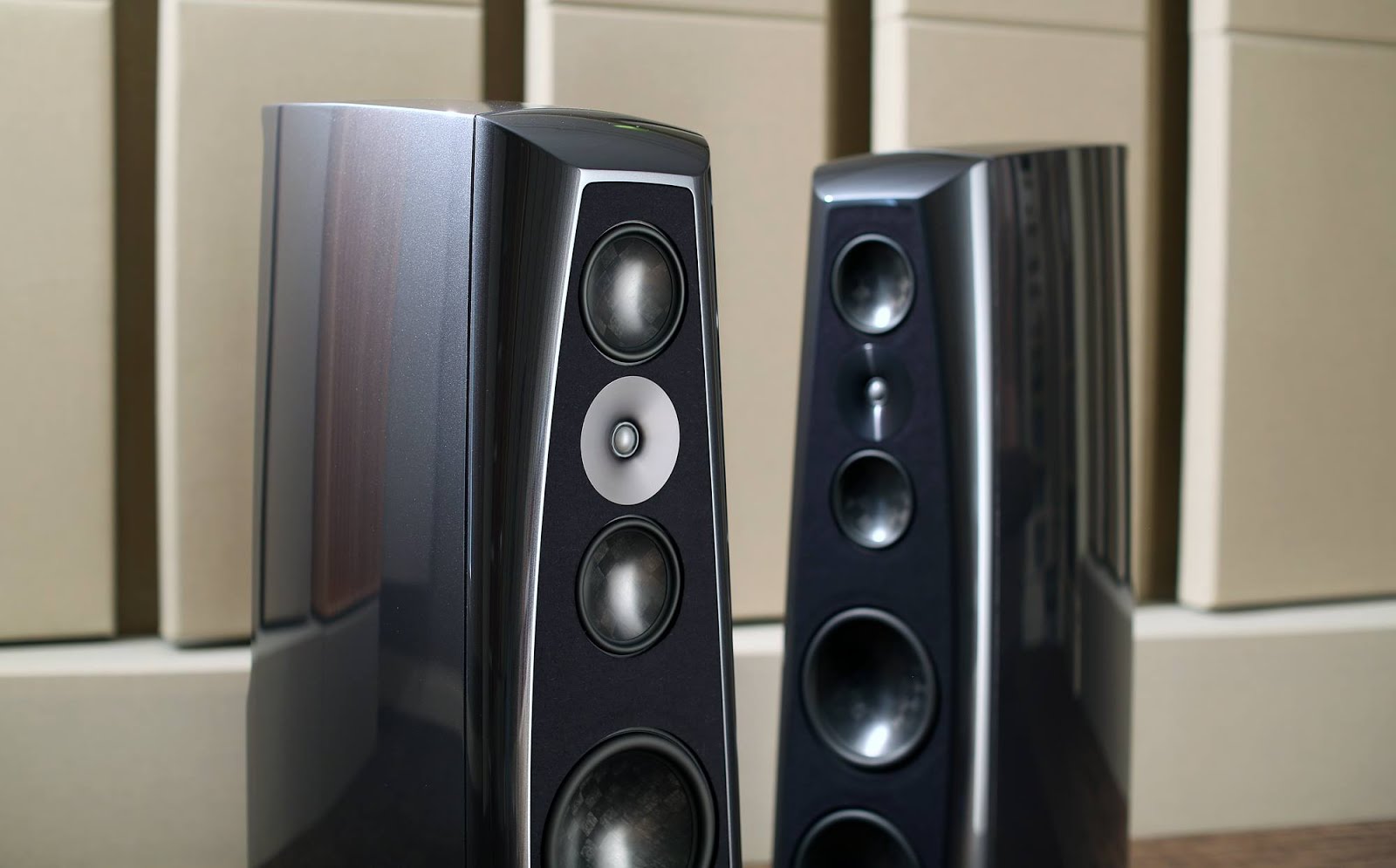 Loa Rockport Technologies Lyra -  cặp loa giá 4 tỷ đồng